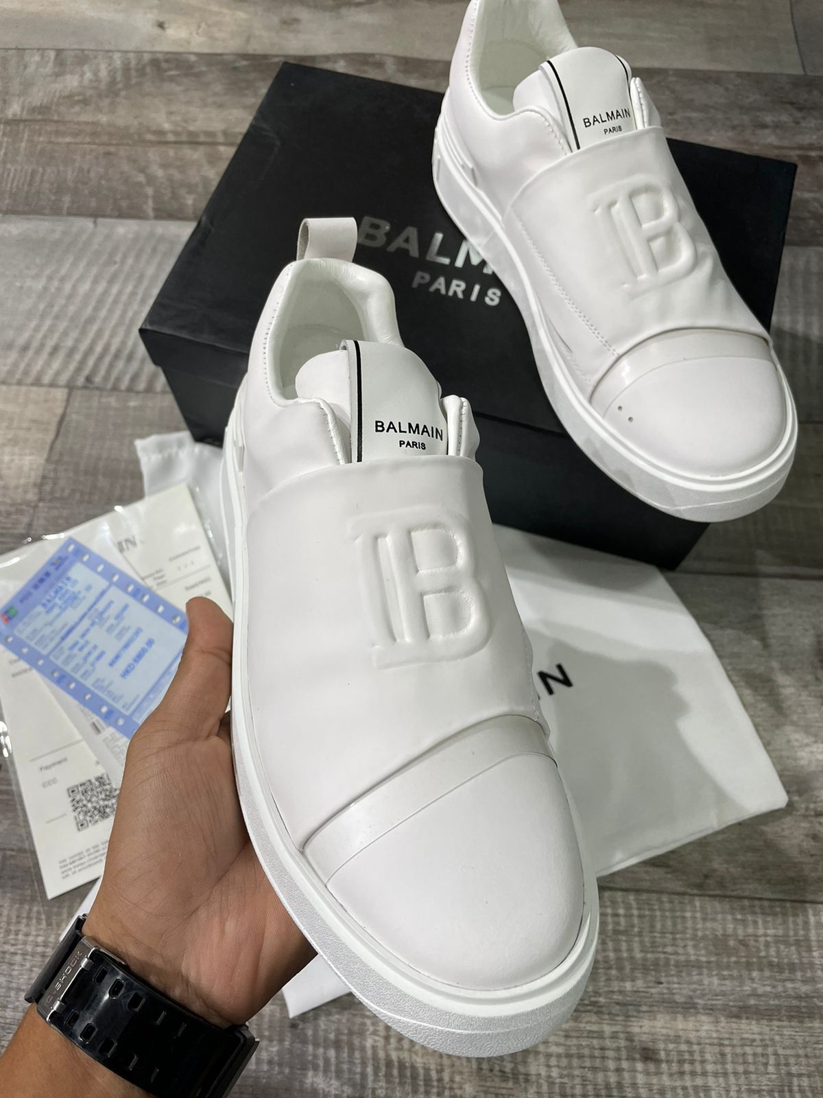 LUXURY WHITE SNEAKERS FOR MEN
