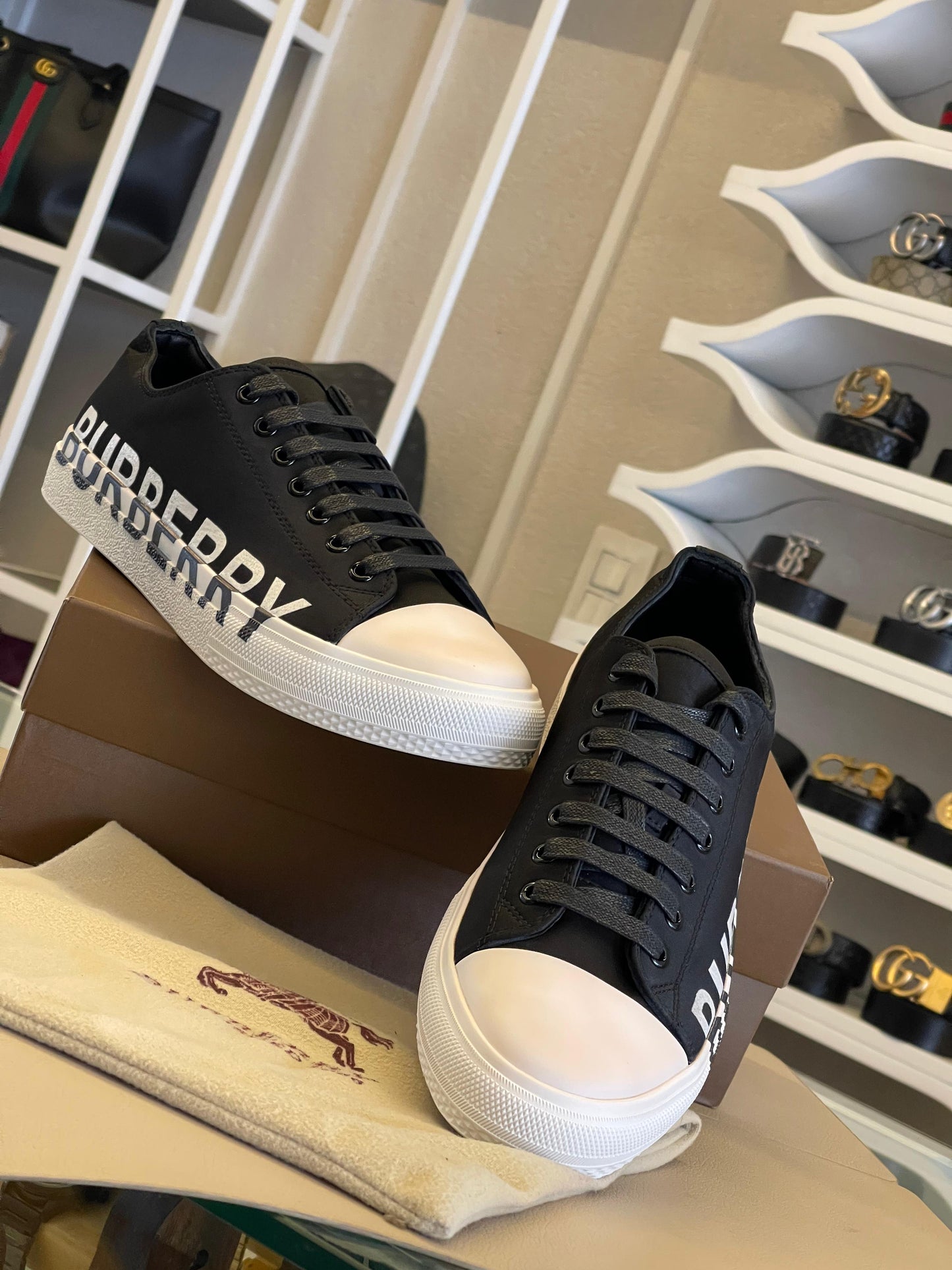 LUXURY SNEAKERS FOR MEN