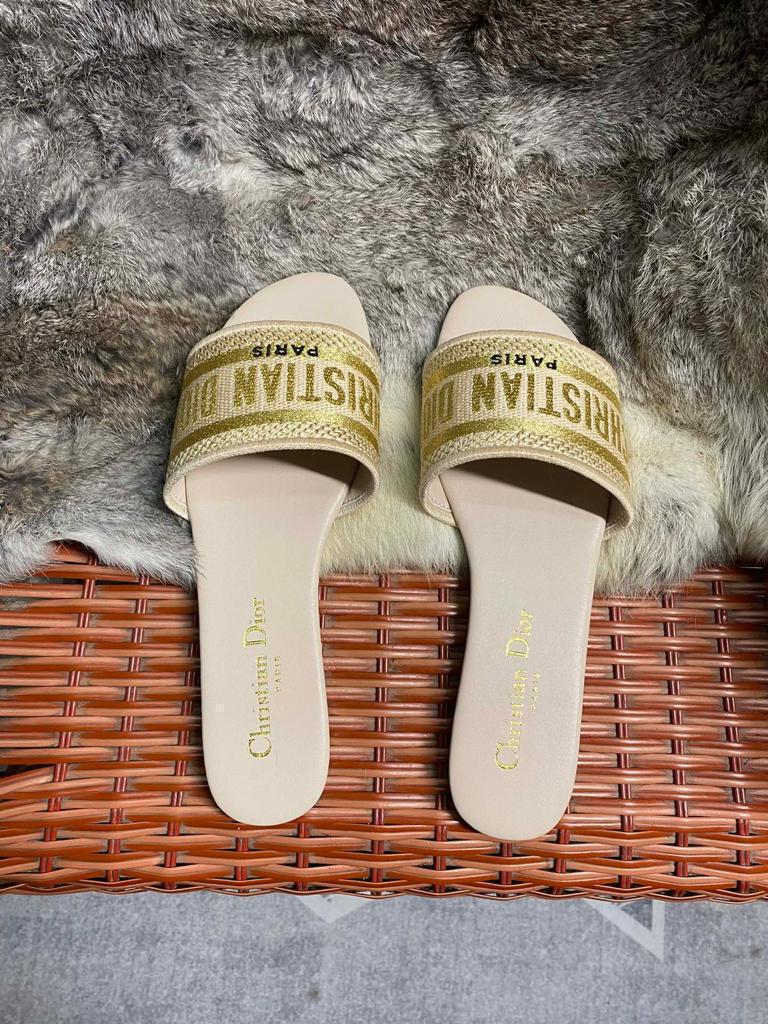 PREMIUM DUAL TONE FLATS FOR WOMEN