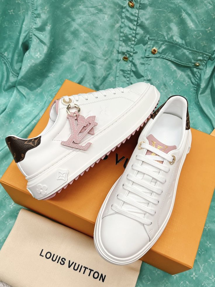 LUXURY SNEAKERS FOR WOMEN (WHITE)