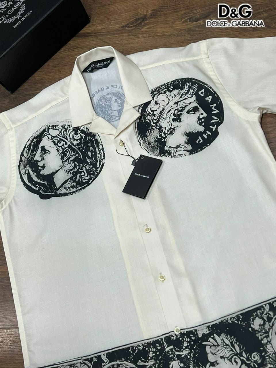 Printed High End Quality Luxury Half Sleeves Shirt for Men