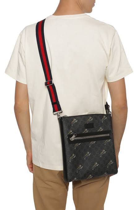 LUXURY MESSENGER BAG IN GG TIGER SLING
