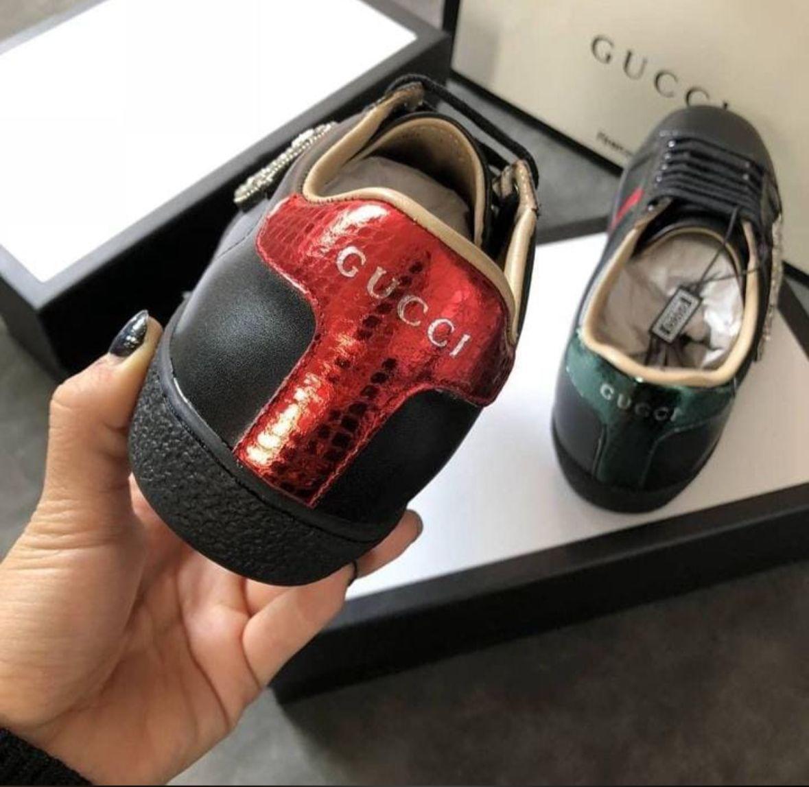 LUXURY BEE SNEAKERS FOR MEN
