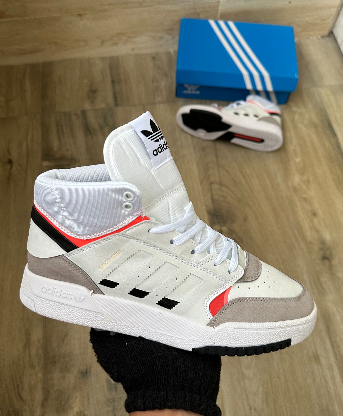 PREMIUM WHITE SPORTS SNEAKER FOR MEN