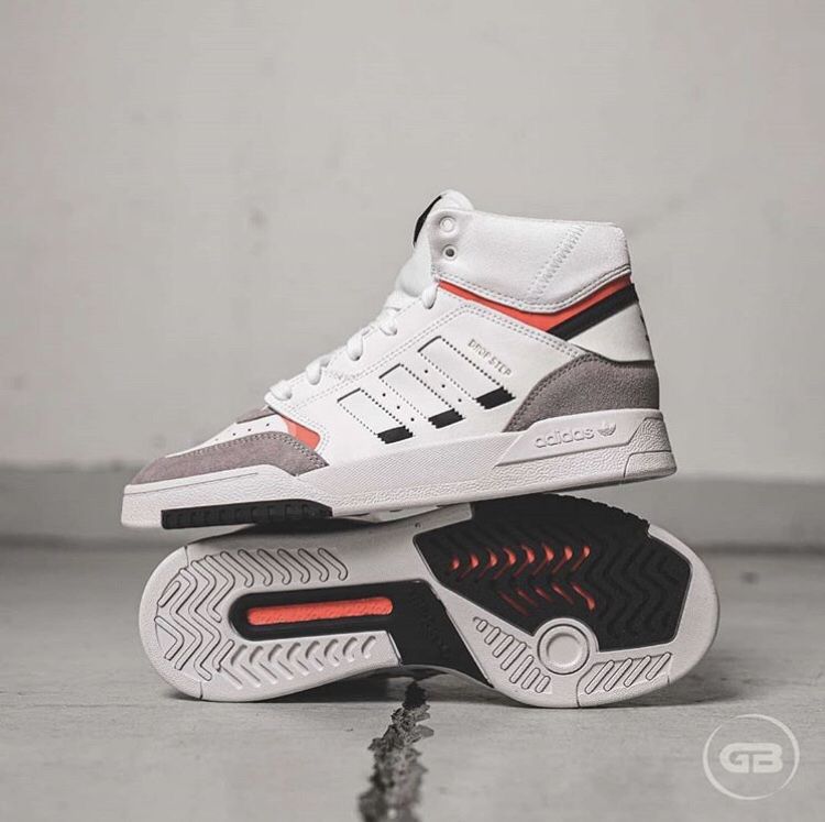 PREMIUM WHITE SPORTS SNEAKER FOR MEN