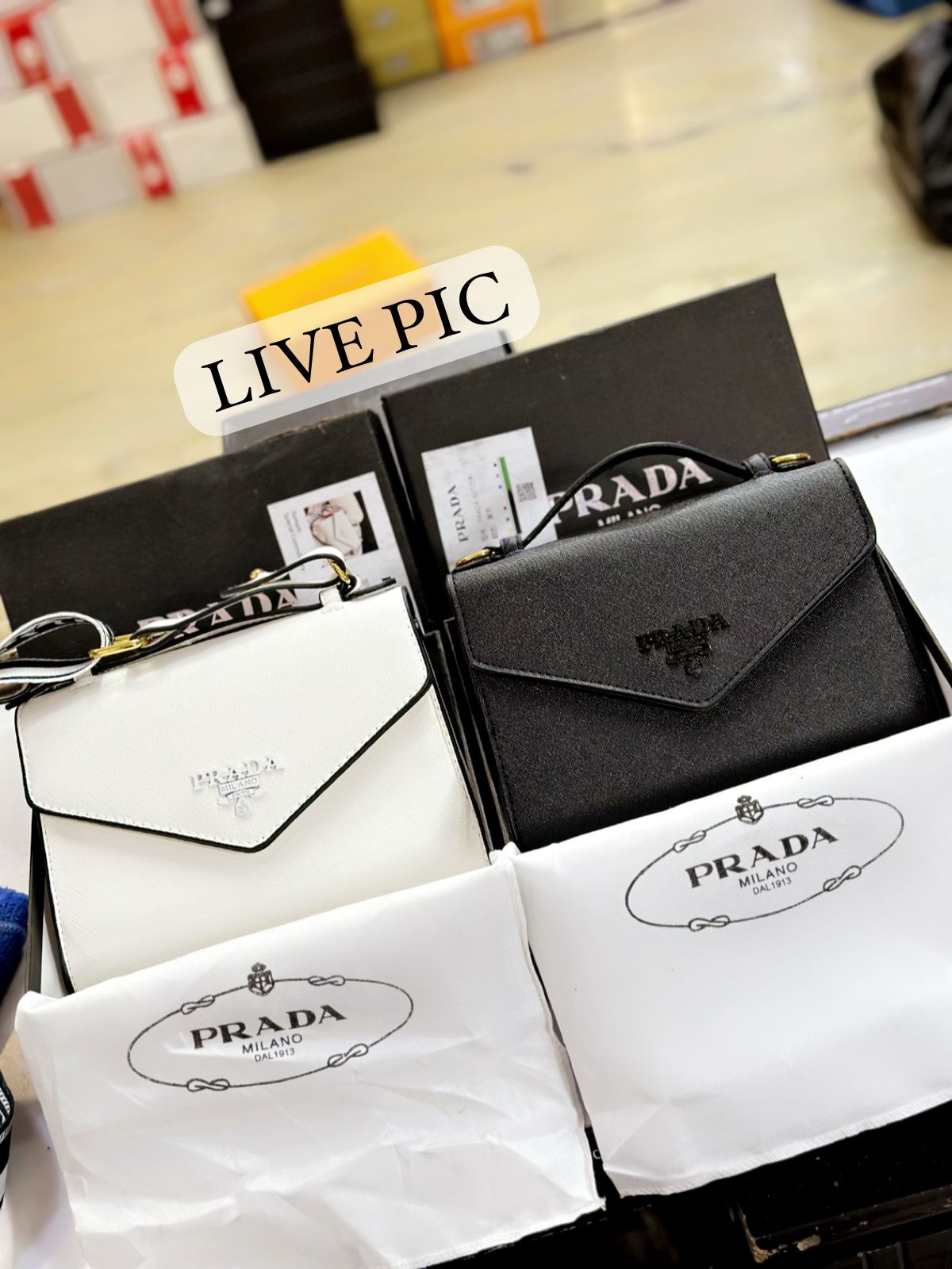 PREMIUM MONOCHROME SAFFIANO BAG