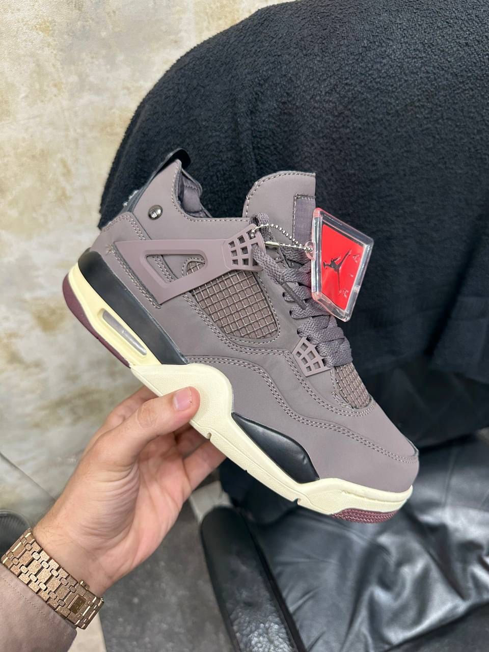 PREMIUM LUXURY RETRO 4 MANIERE SNEAKER IN STOCK