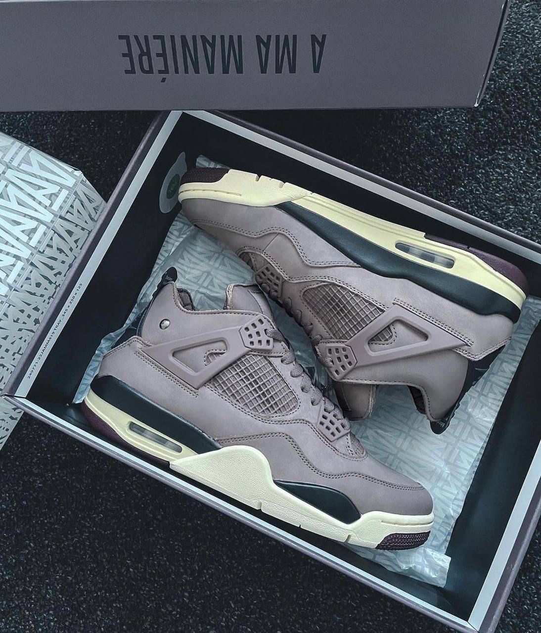 PREMIUM LUXURY RETRO 4 MANIERE SNEAKER IN STOCK
