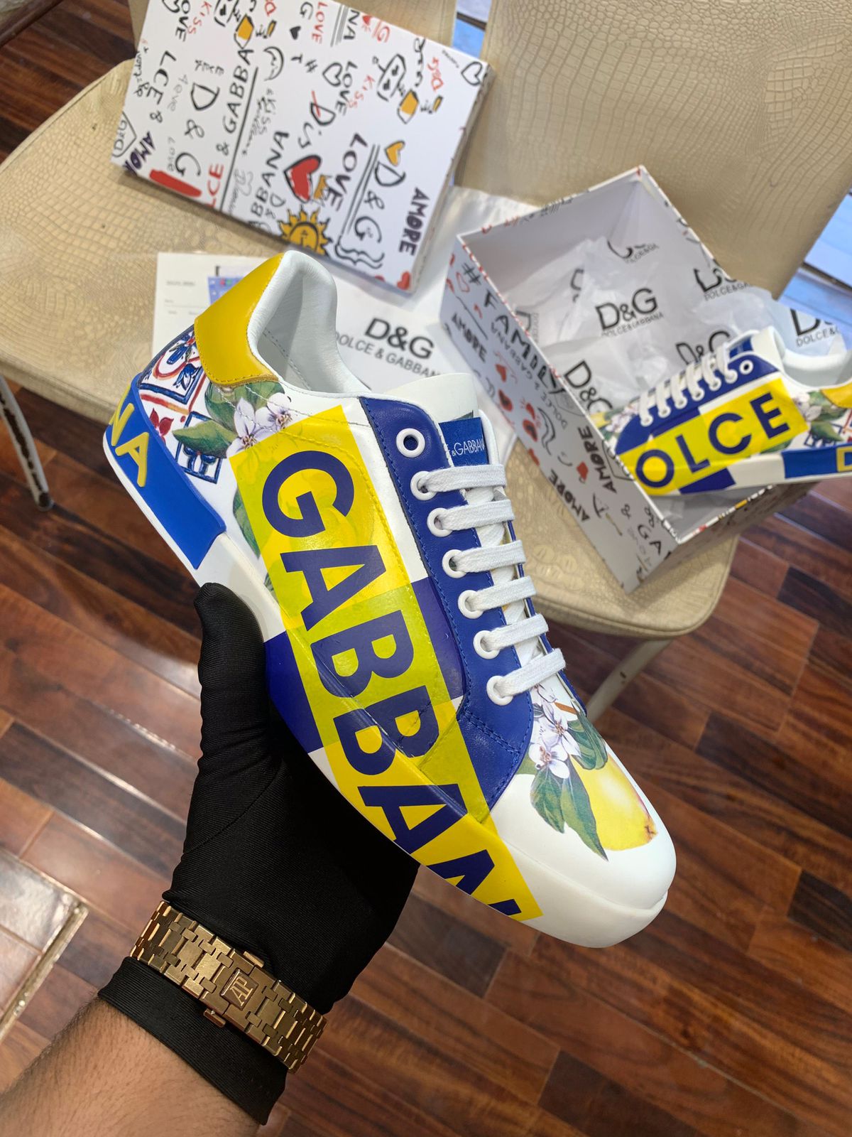 PREMIUM LUXURY SNEAKER IN STOCK