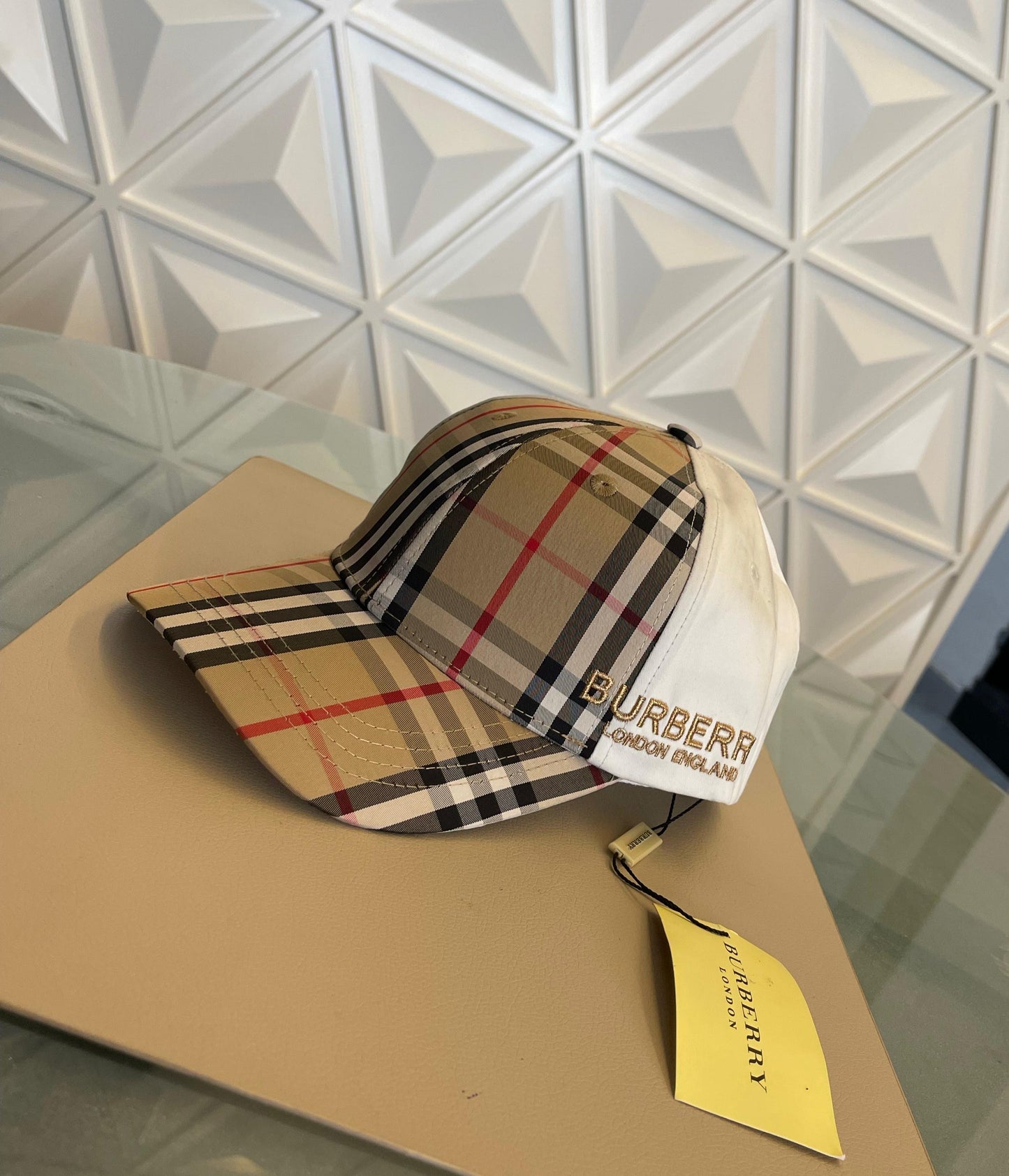 Luxury Embroidered Baseball Caps for Men and Women