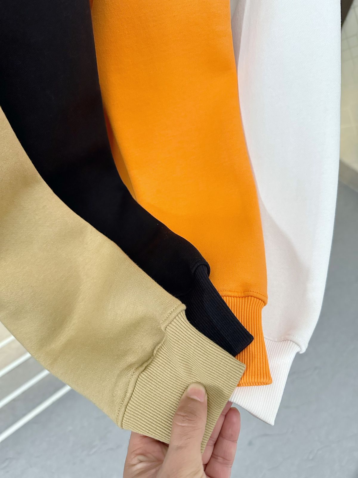 PREMIUM ROUND NECK SWEATSHIRTS FOR MEN