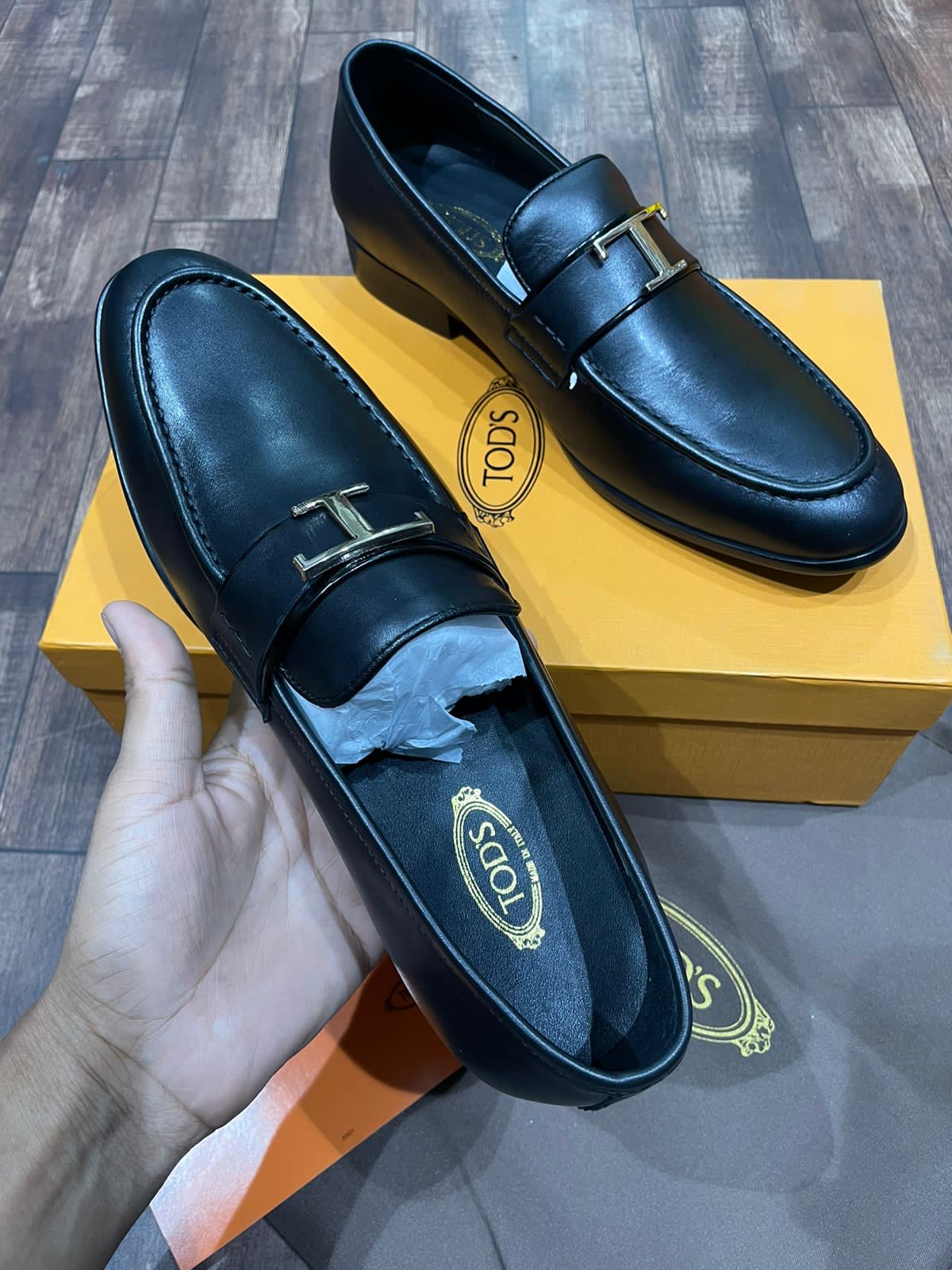 Premium Loafers With Initial Logo