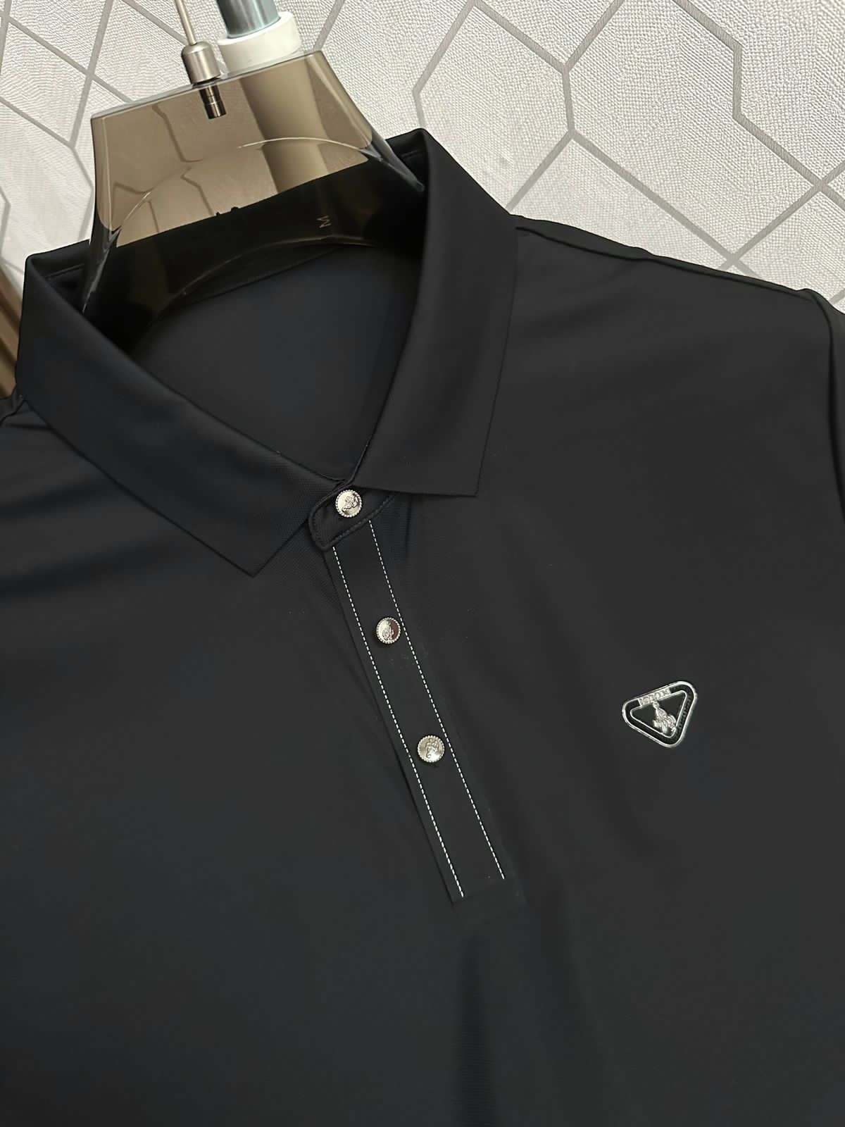 LUXURY LOGO TEES FOR MEN