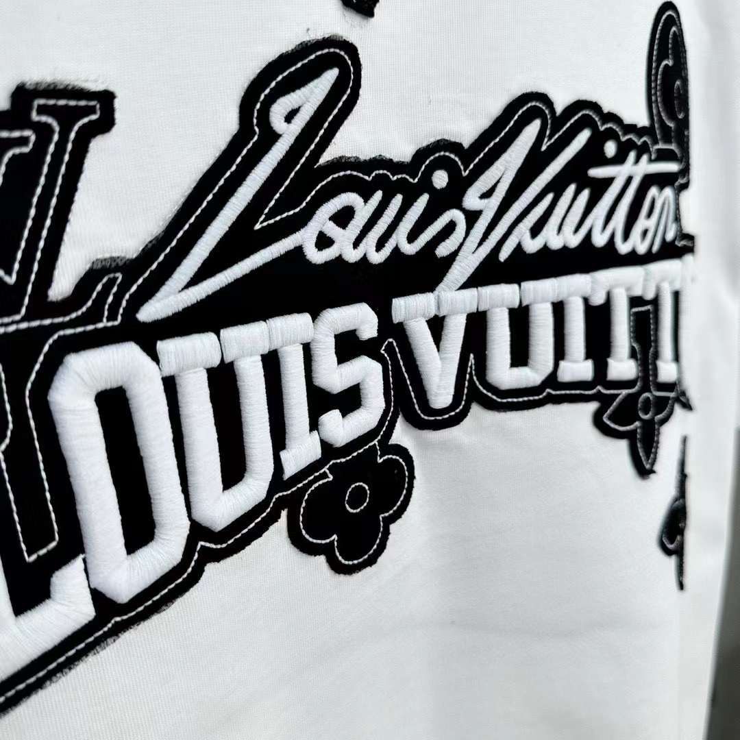 EMBROIDERED DROP SHOULDER TEES(WHITE)