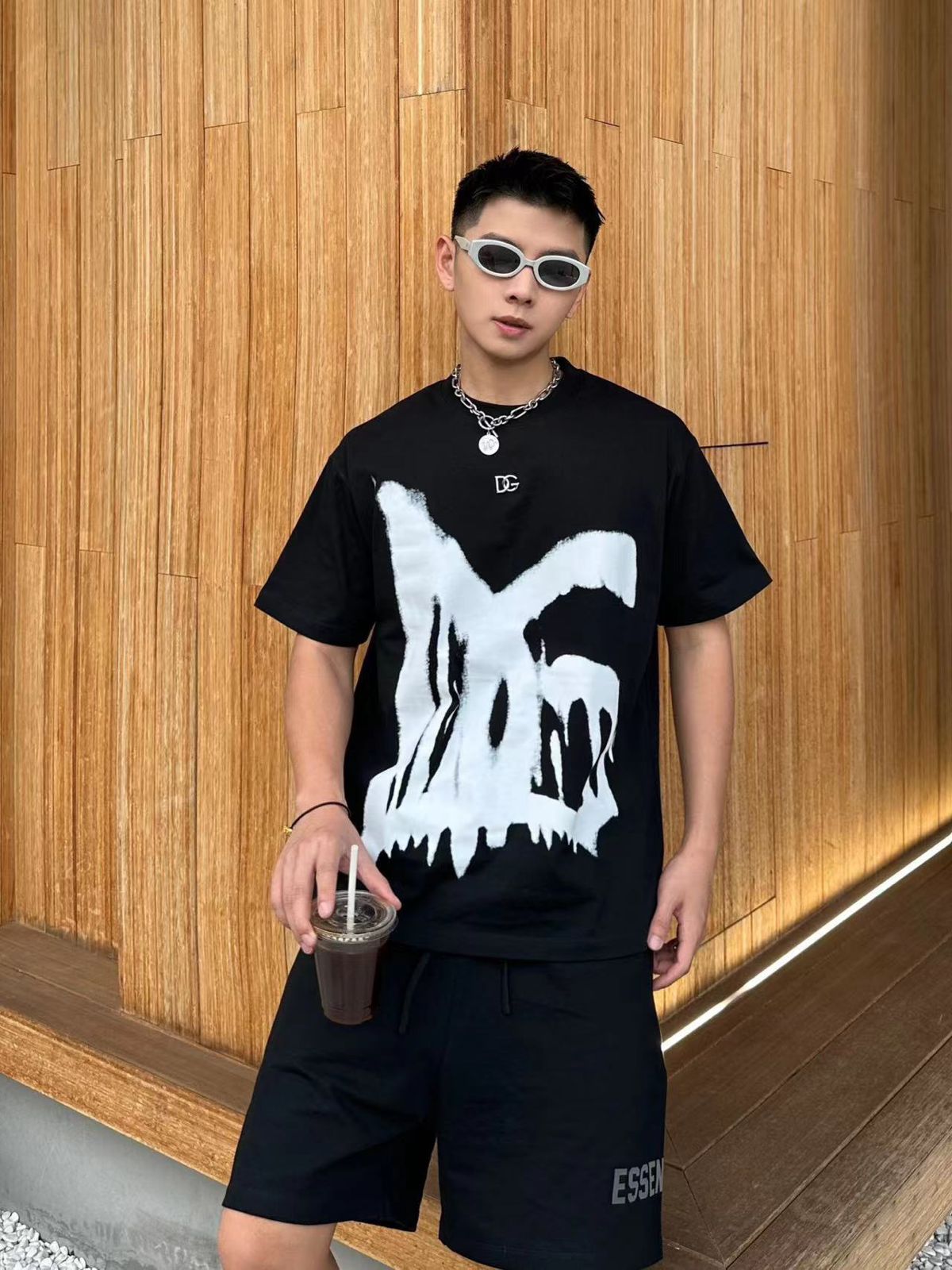 LUXURY DROP SHOULDER ROUND NECK T-SHIRTS FOR MEN (BLACK)