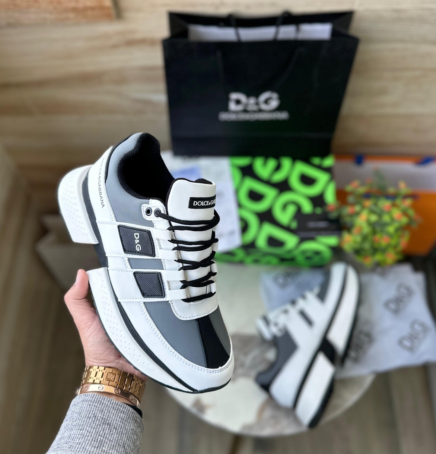 Luxury Lace up Logo Sneakers For Men