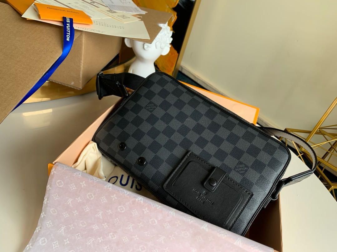 LUXURY DAMIER ALPHA MESSENGER BAG