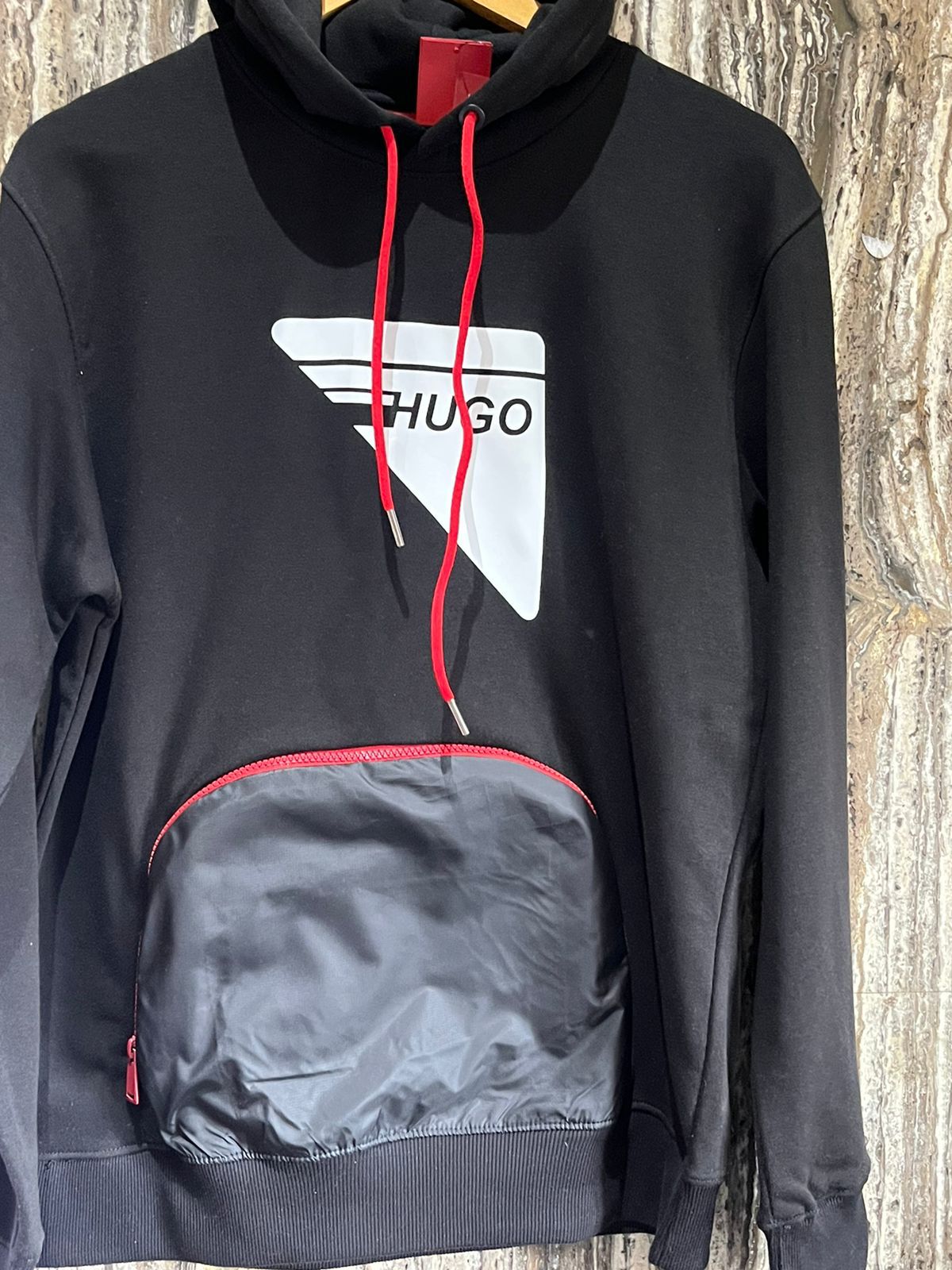 PREMIUM HOODIE WITH ZIP POCKET