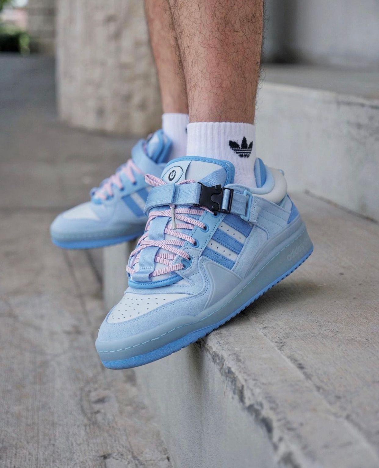 BAD BUNNY SNEAKER
