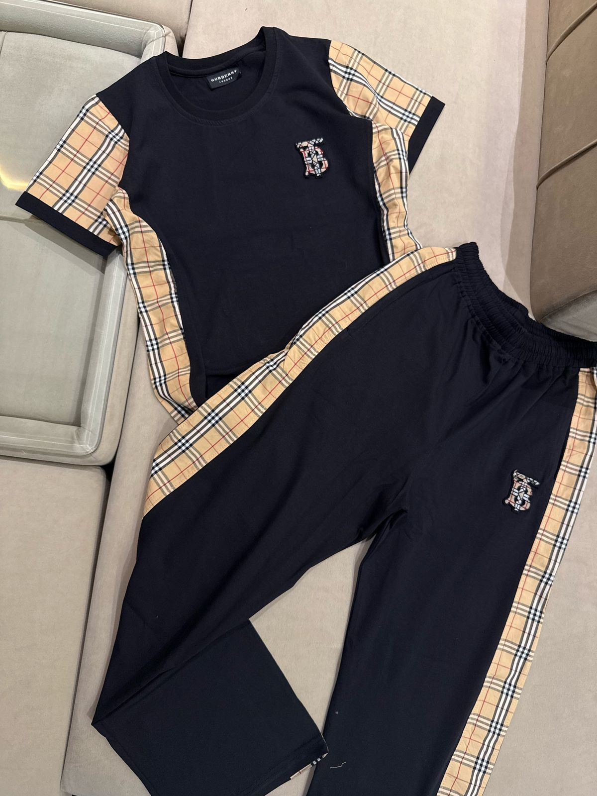 LUXURY CORDSET FOR WOMEN WITH CHECK PATTERN