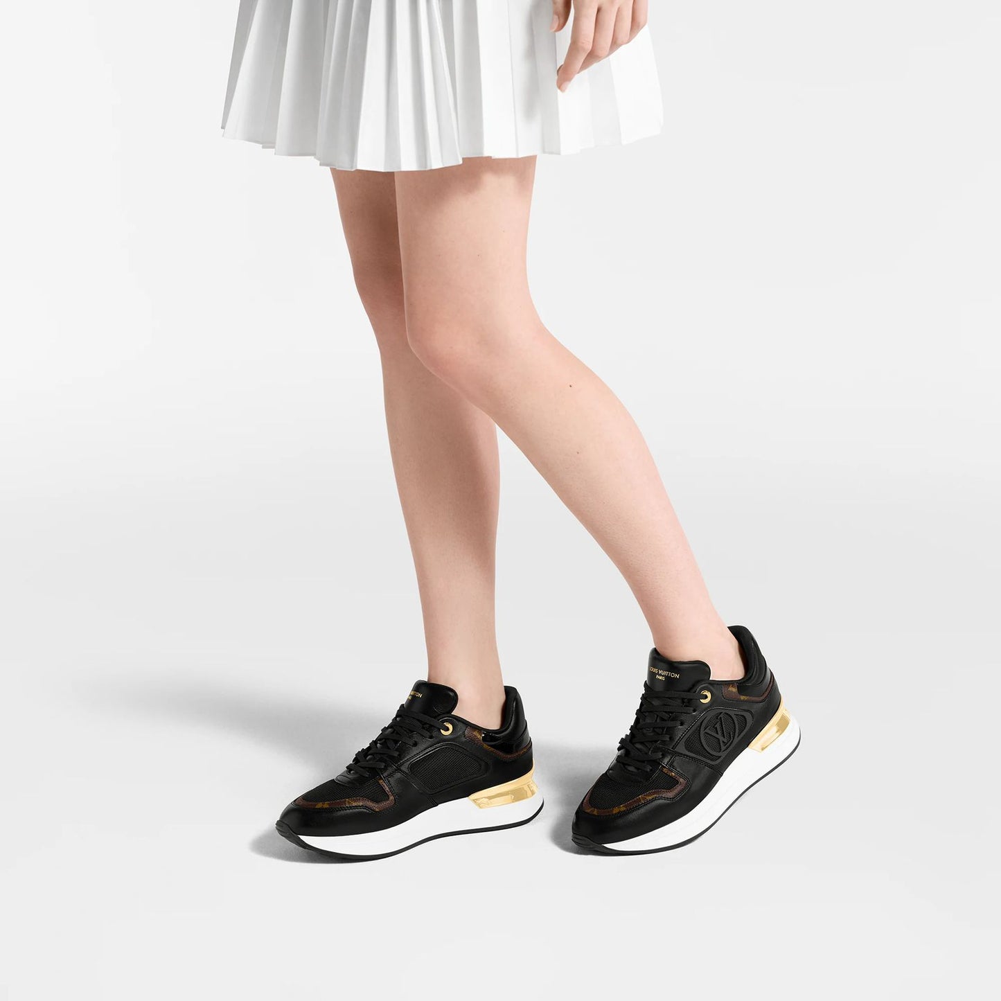Luxury Neo Run Away Sneaker for Women