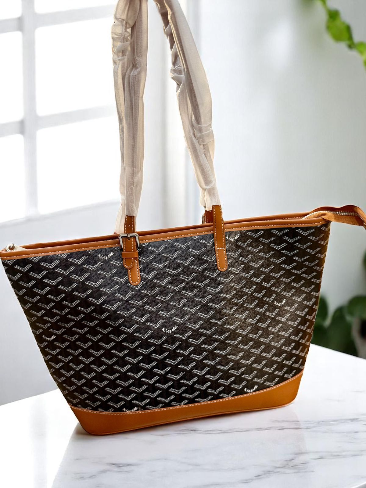 Luxury Artois PM Handbag