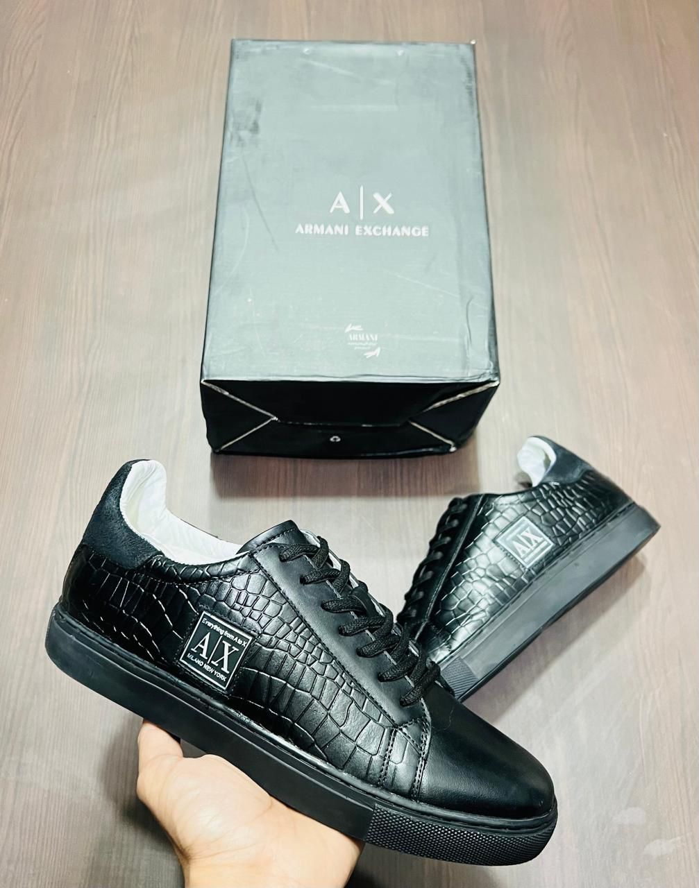 LUXURY SNEAKERS FOR MEN (SIZE ONLY 9 AND 10)