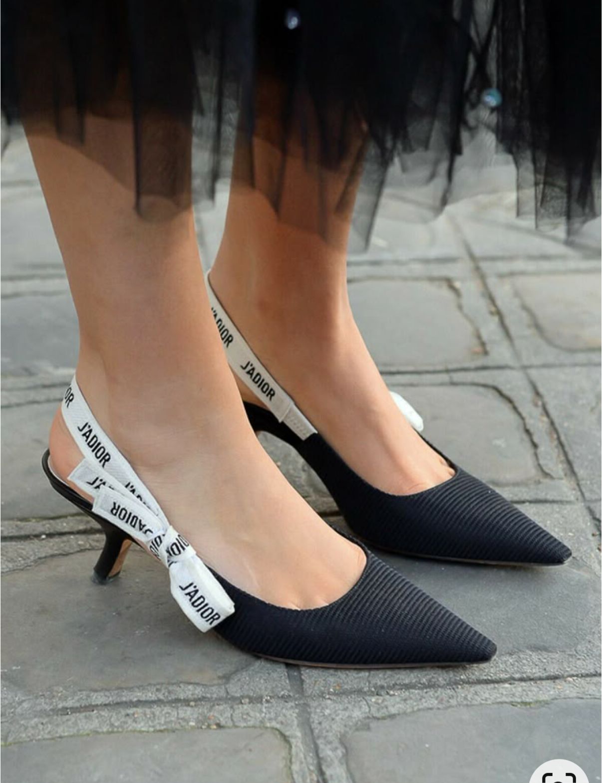 Black Slingback Pump Lining Pattern