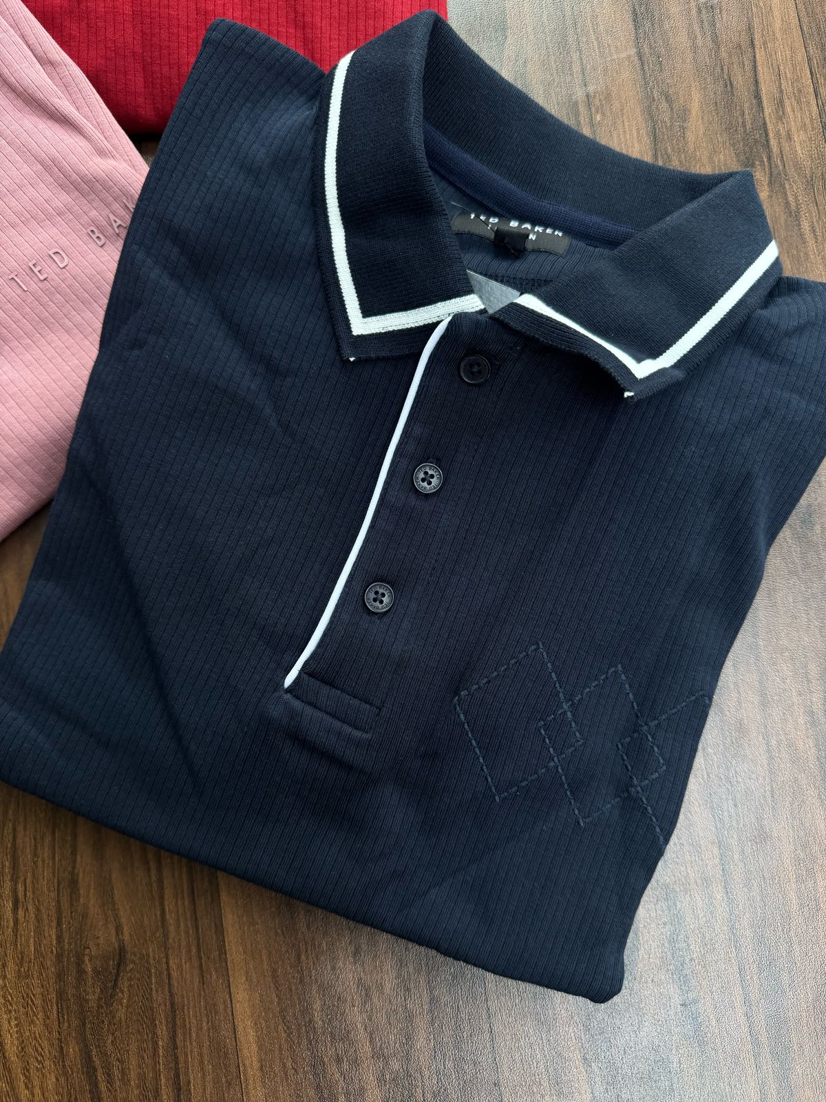 SOLID PATTERN POLO FOR MEN
