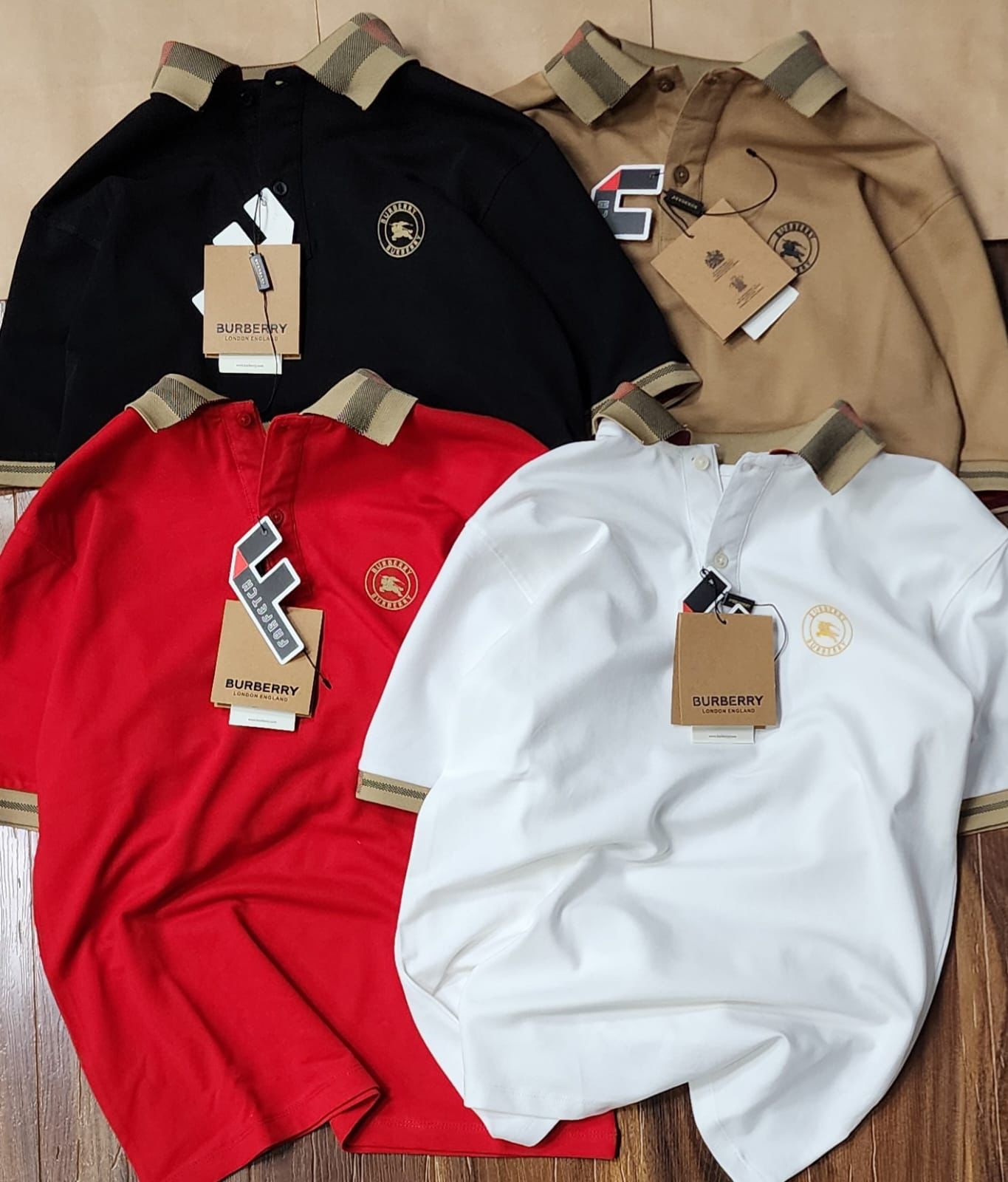 EMBROIDERED LOGO SOLID PATTERN TSHIRT
