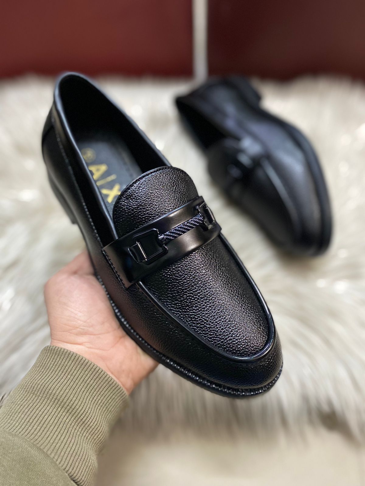 Luxury Textured Formal Loafers For Men