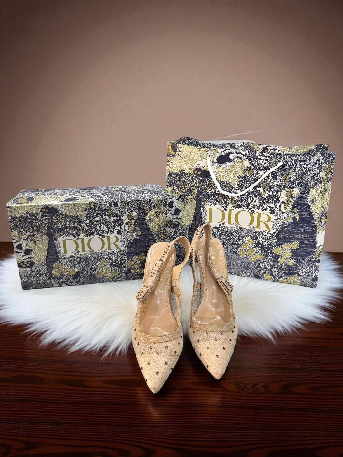 Black Slingback Pump Lining Pattern