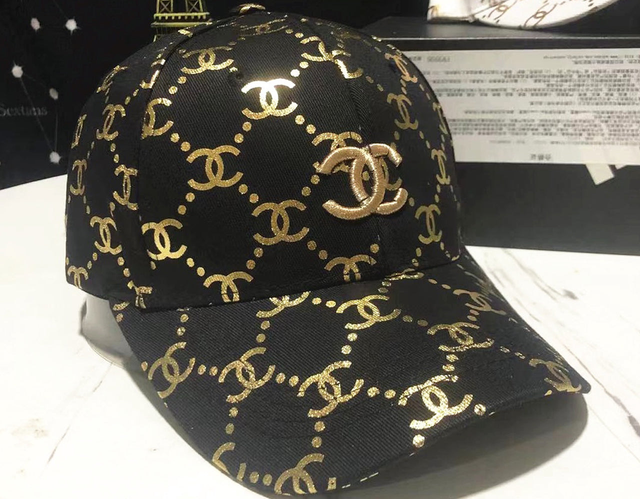 Luxury Fashionable Unisex Baseball Cap With Back Buckle