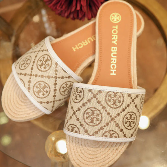 EVERLY FLATS FOR HER