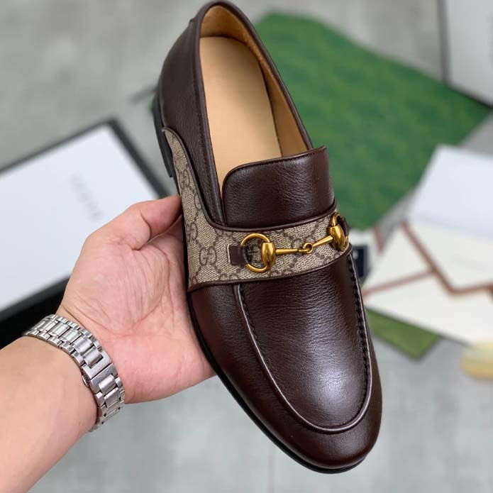 New Arrive Logo Plaque Loafers for Men