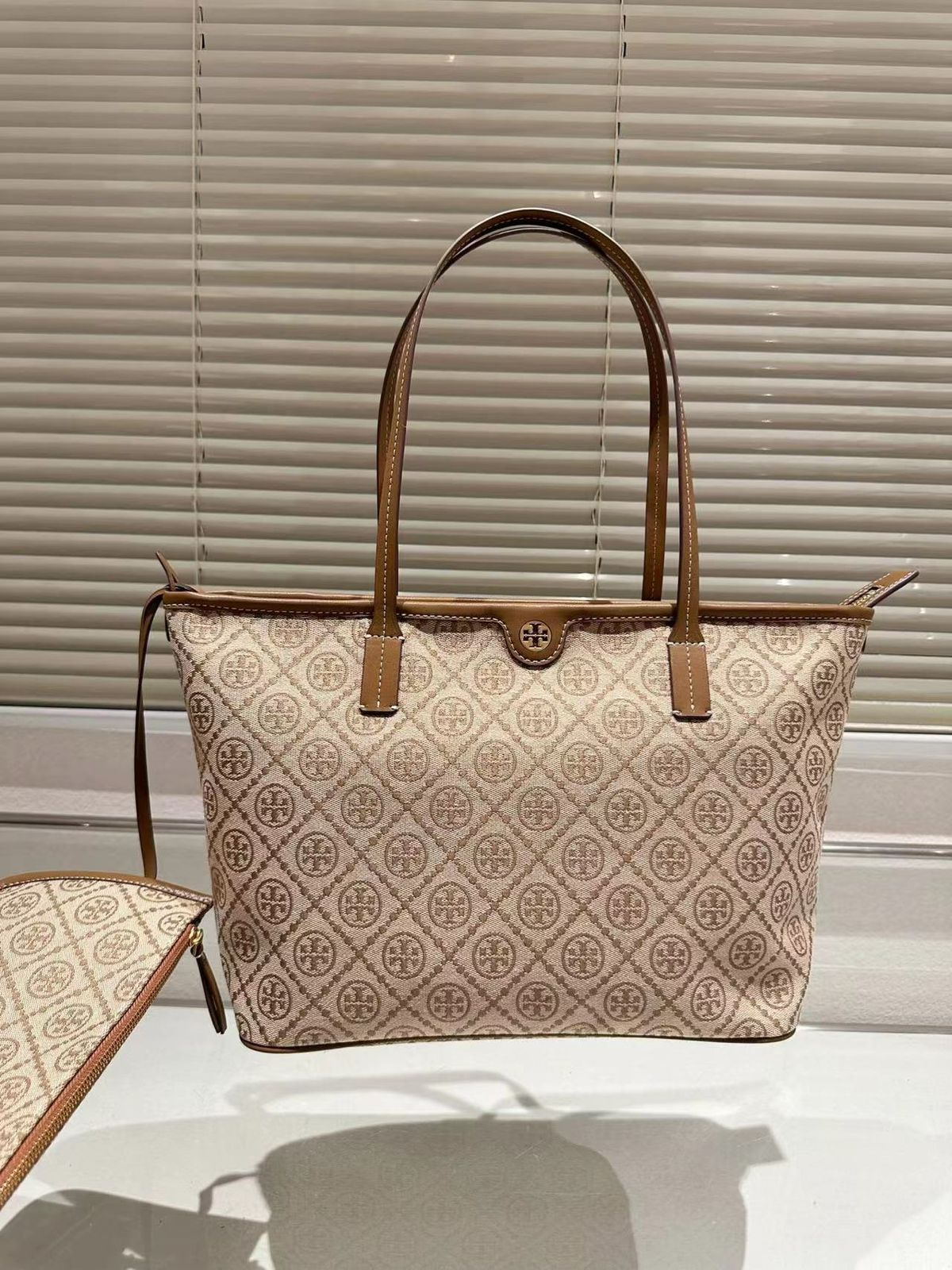 PREMIUM ZIPPER TOTE BAG WITH POUCH HIGHEND VERSION