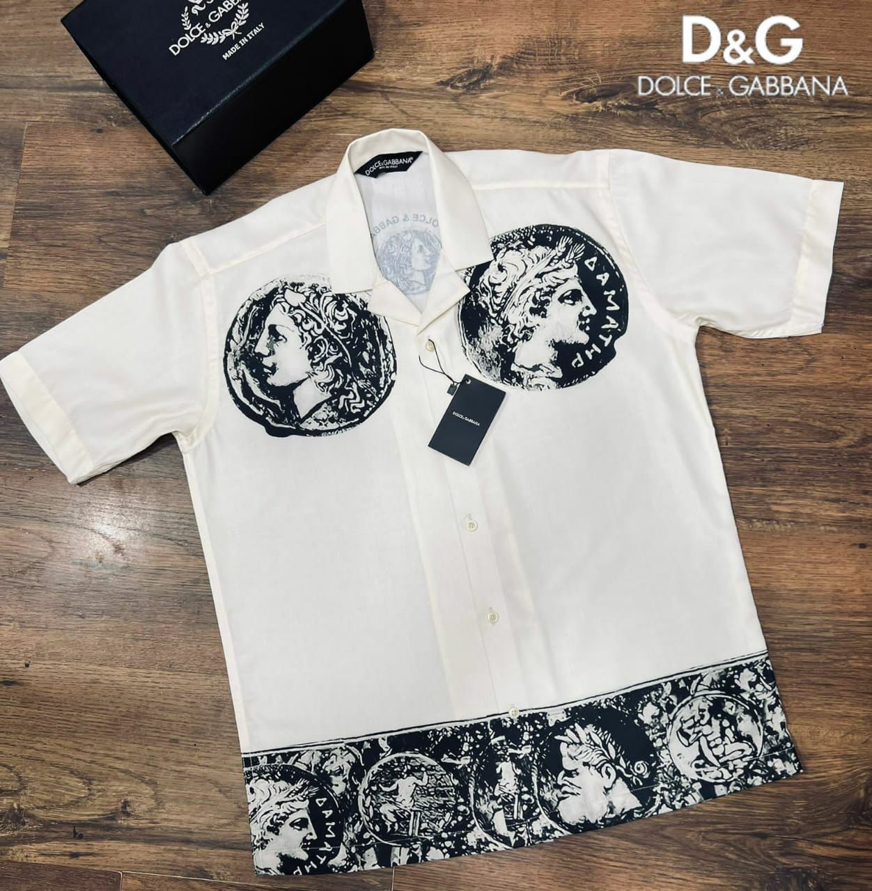 Printed High End Quality Luxury Half Sleeves Shirt for Men