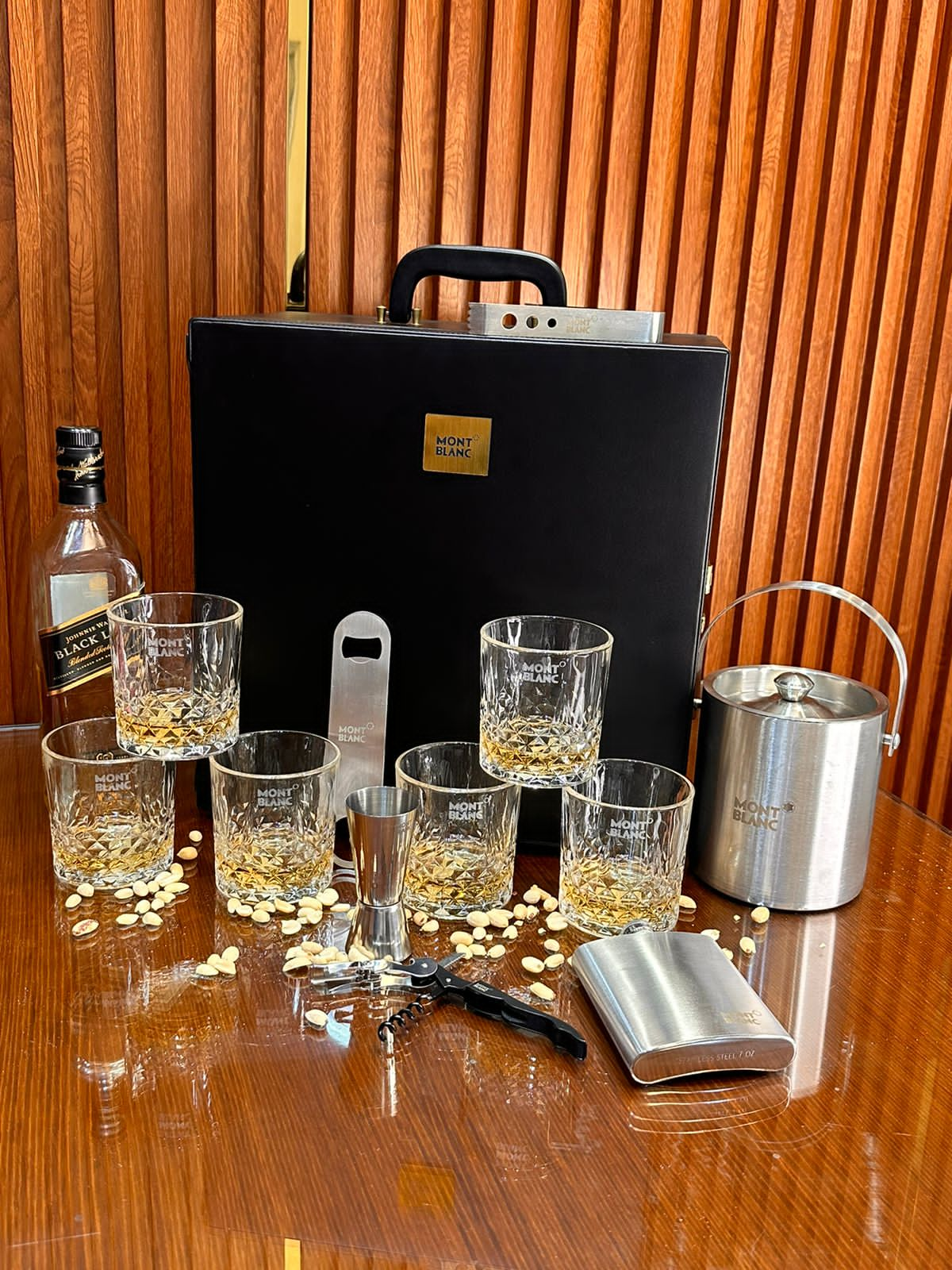 PREMIUM LEATHERETTE WHISKY CASE WITH ICE BOX