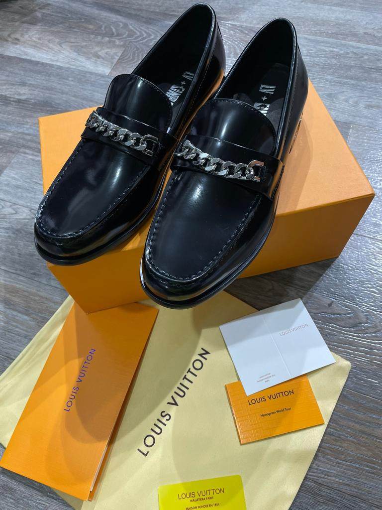 Luxury Loafers With Chain Design For Men