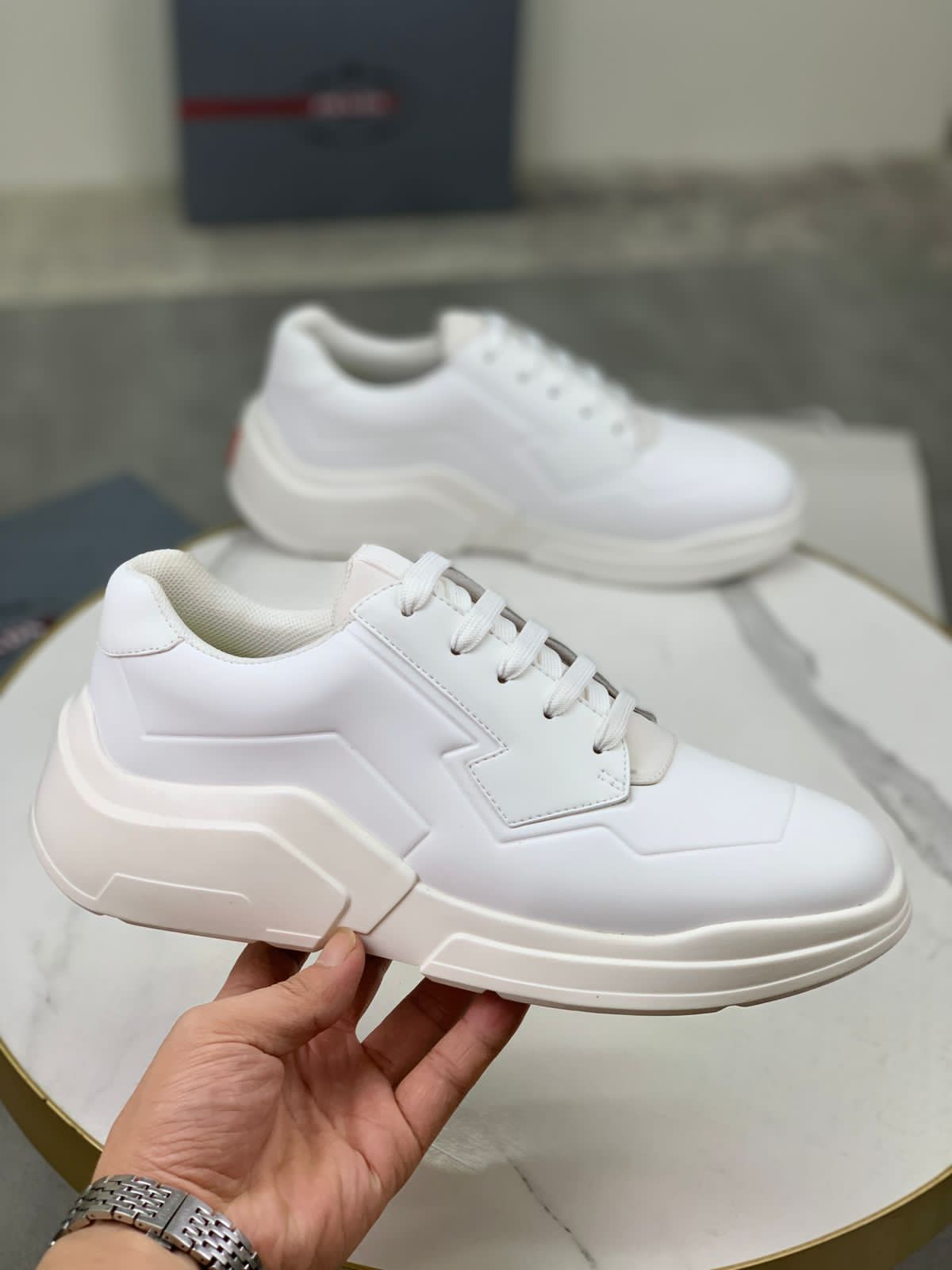 Polarius Low-Top White Sneakers