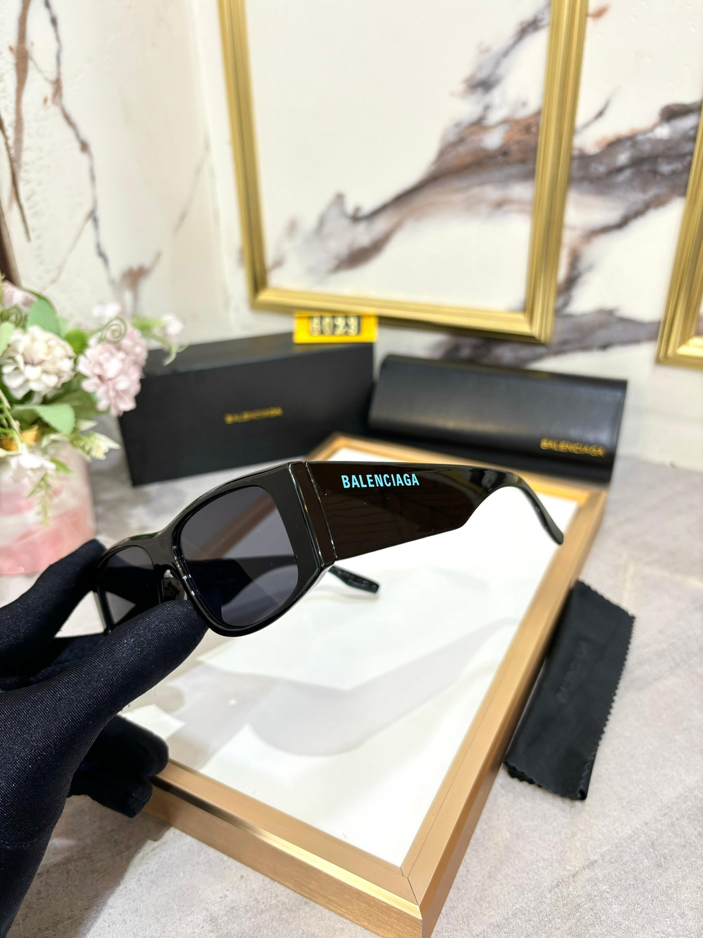 LUXURY EDITION OF SUNGLASSES