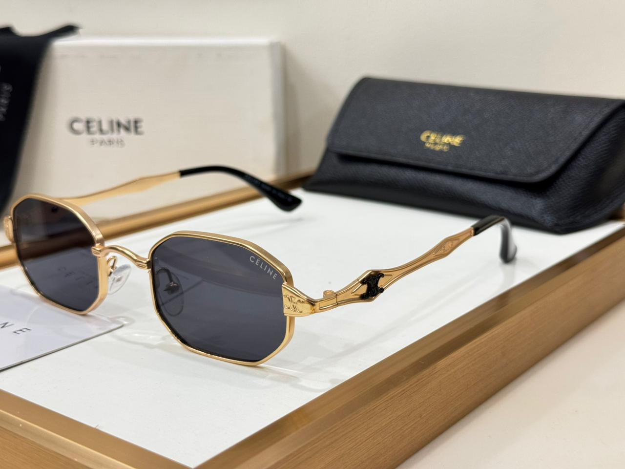 HEXAGON MODEL SUNGLASS FOR WOMEN