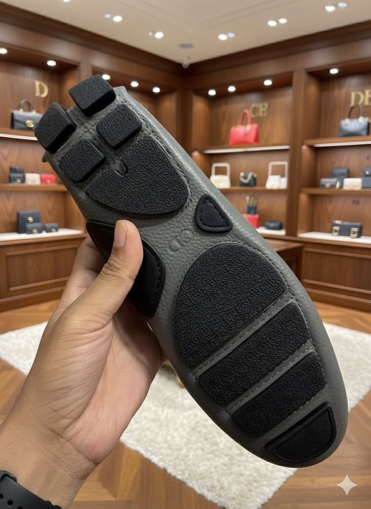 LUXURY STORE ARTICLE LOAFERS FOR MEN