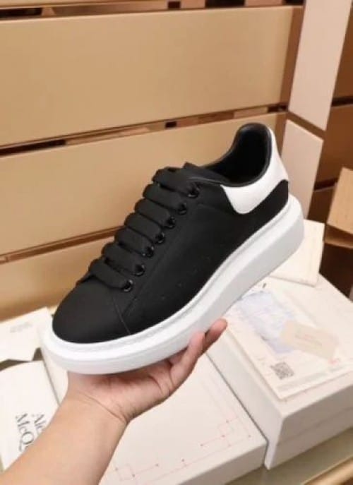 BLACK COLOR SNEAKERS FOR MEN