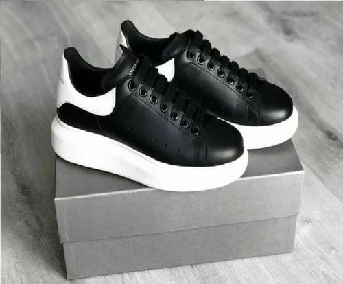 BLACK COLOR SNEAKERS FOR MEN