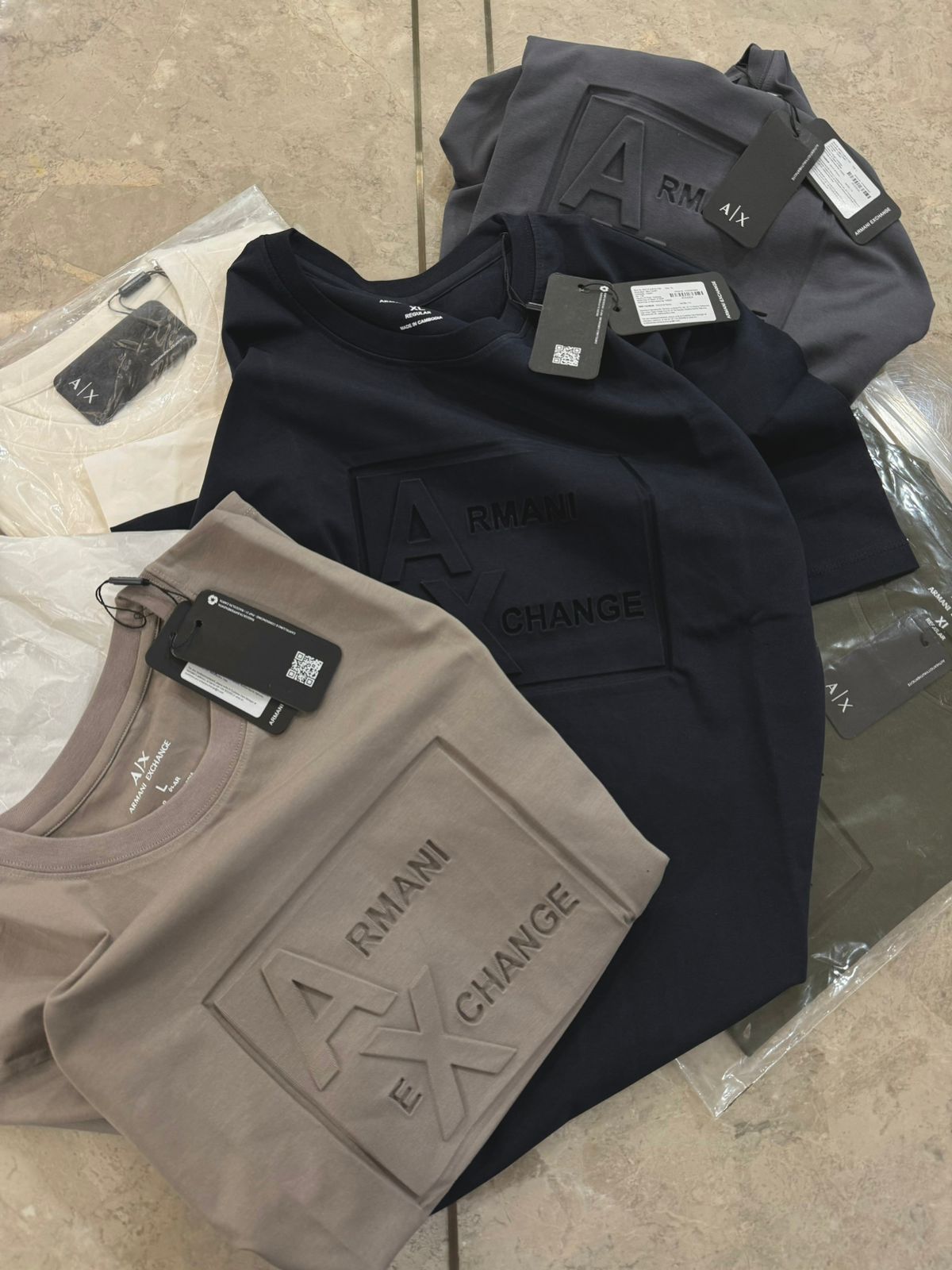 PREMIUM ROUND NECK LOGO T-SHIRT FOR MEN