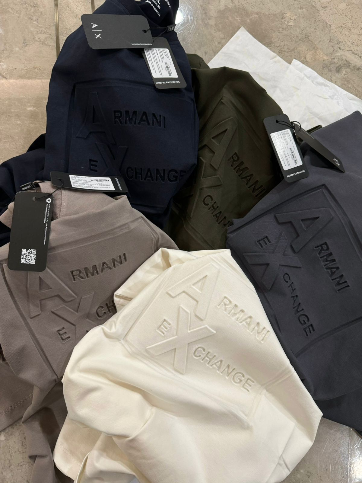 PREMIUM ROUND NECK LOGO T-SHIRT FOR MEN