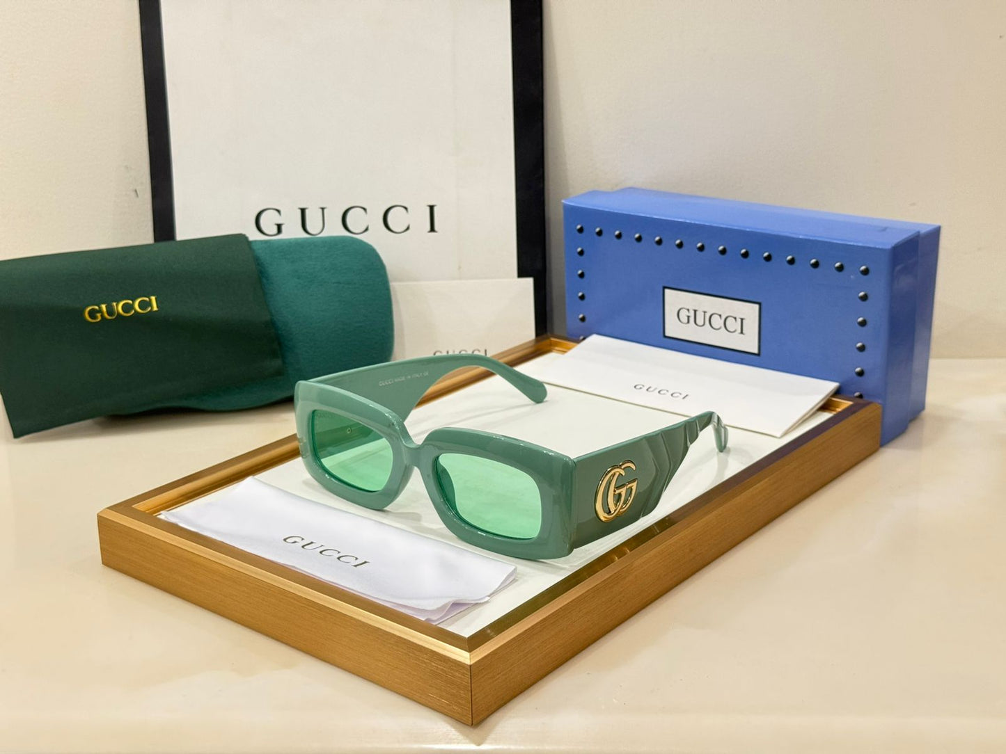 RECTANGULAR MODEL FOR WOMEN