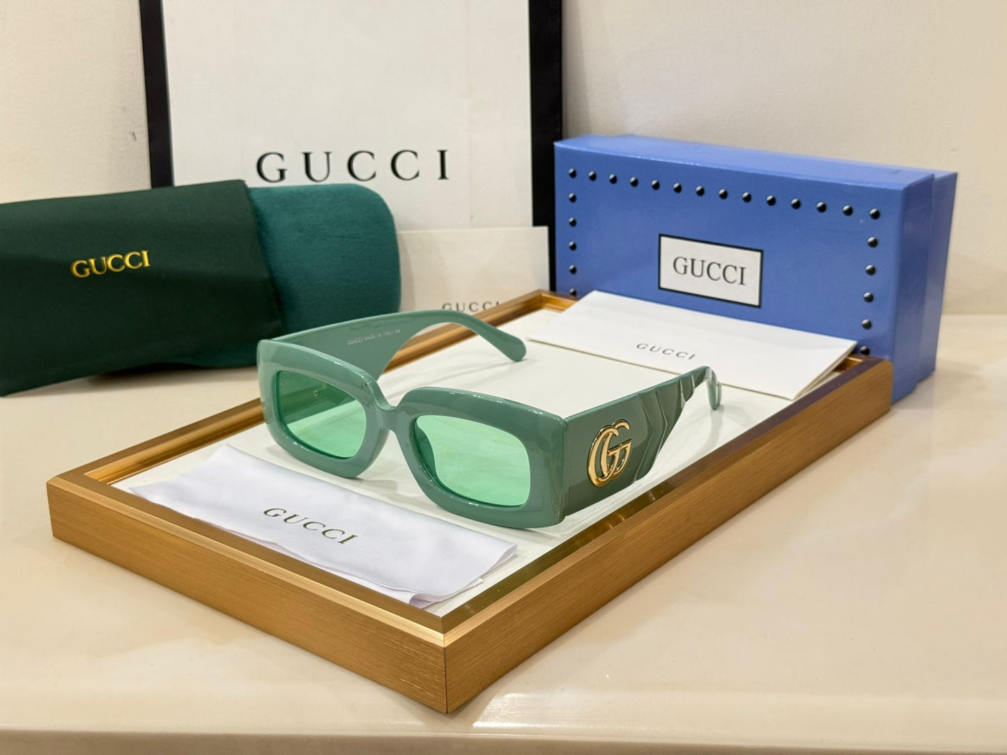 RECTANGULAR MODEL FOR WOMEN