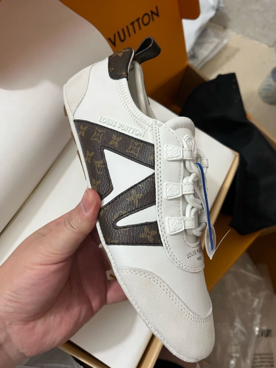 PREMIUM SNEAKERINA FOR WOMEN